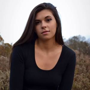 Meet your Posher, Jeanine